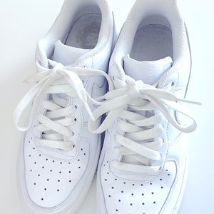 Nike Airforce 1s Womens size 7